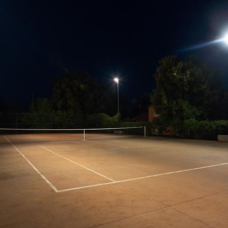 Guesthouse "Barboska" - Big Outdoor Swimming Pool & Private Tennis Court 보드냔 외부 사진
