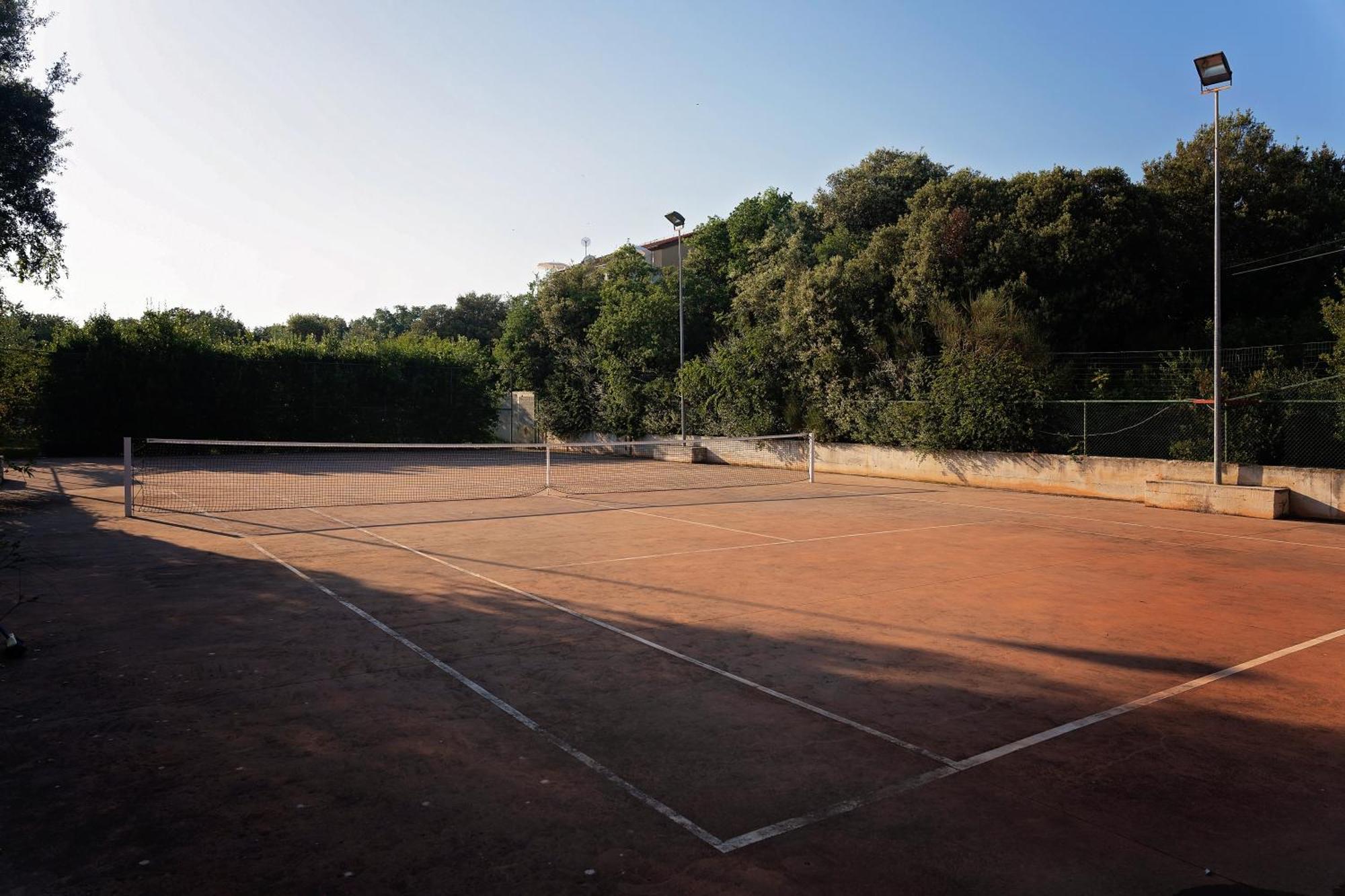 Guesthouse "Barboska" - Big Outdoor Swimming Pool & Private Tennis Court 보드냔 외부 사진