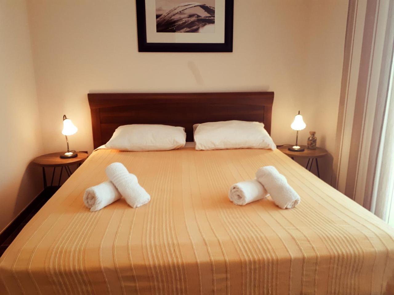 Guesthouse "Barboska" - Big Outdoor Swimming Pool & Private Tennis Court 보드냔 외부 사진